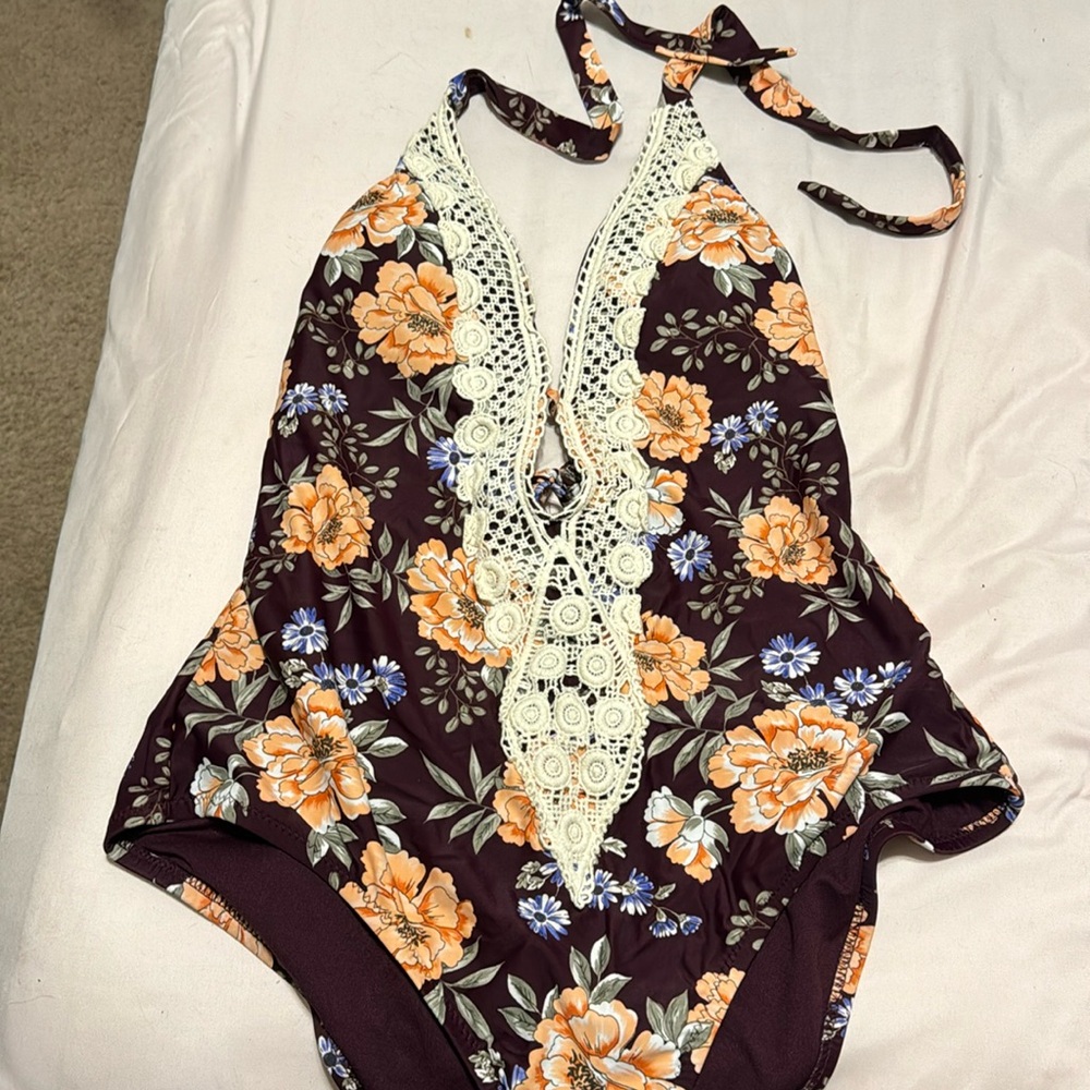 Women’s one piece swimsuit
